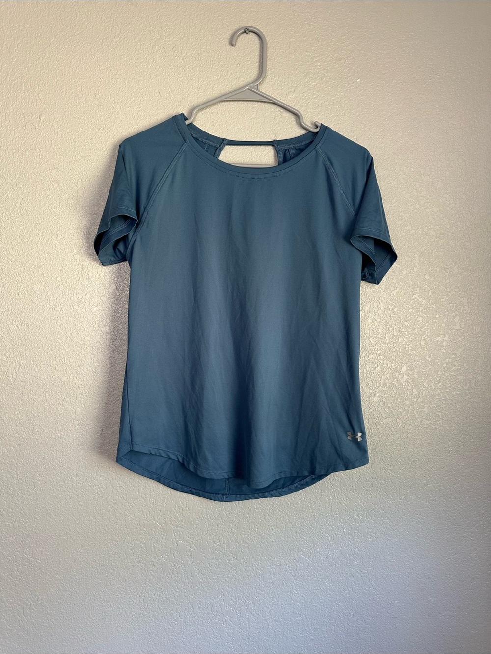 Under Armour Open Back Blue Athletic Workout T-Shirt Top